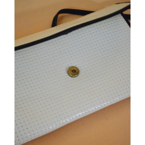 Vintage Leather Clutch Bag - Picture 2 of 4